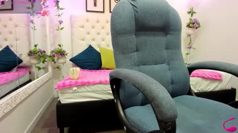 Snapshot of jenny_stark chatting on 02.17.26 jenny_stark online show from 02.17.26