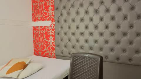 jenny_towers online show from 09.17.25