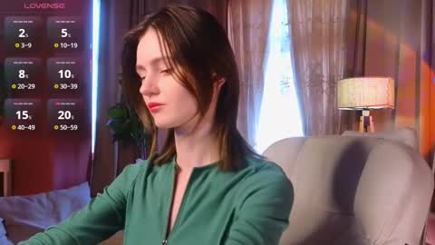 Snapshot of jennyfer_me chatting on 10.12.25 jennyfer_me online show from 10.12.25