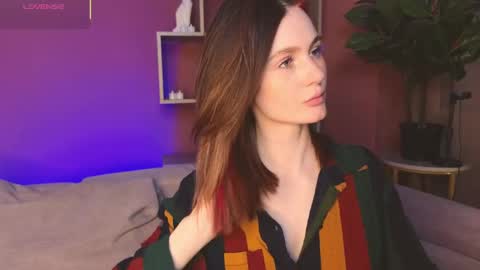 Snapshot of jennyfer_me chatting on 06.04.26 jennyfer_me online show from 06.04.26