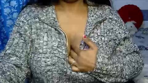 Snapshot of jennysinghaniya chatting on 12.20.25 jenny online show from 12.20.25