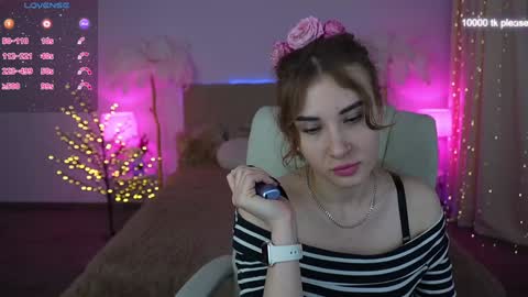 Snapshot of jennyyluv chatting on 01.08.25 JENNY online show from 01.08.25