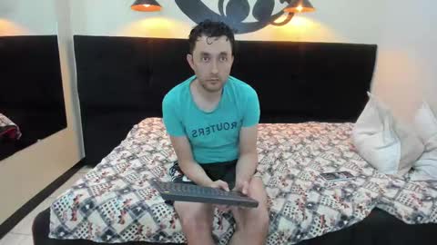 Snapshot of jeremmyandstacy chatting on 02.24.25 Jeremmyandstacy online show from 02.24.25