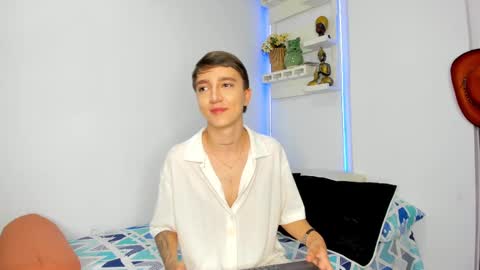 jero independent model online show from 10.01.25