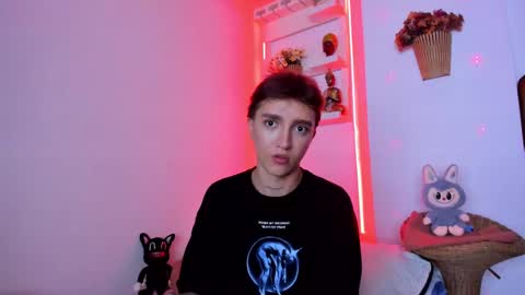 jero independent model online show from 10.27.25