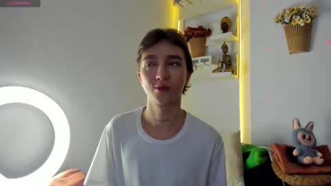 jero independent model online show from 11.05.25