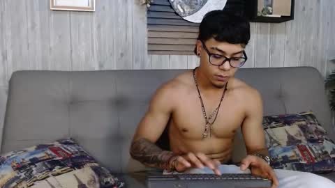 Snapshot of jeremy_wallker chatting on 02.05.26 Jeremy online show from 02.05.26