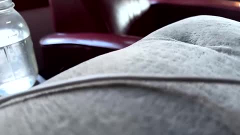 Jeremys room chill and puff one enjoy online show from 01.21.25