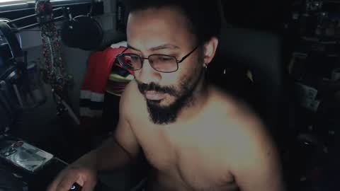 Snapshot of jerzey2k2 chatting on 02.18.26 Jerzey2k2 aka the Alpha online show from 02.18.26