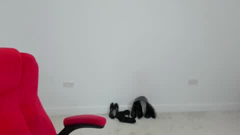 Snapshot of jesicacoper chatting on 01.18.25 MistressJesicaCoper online show from 01.18.25