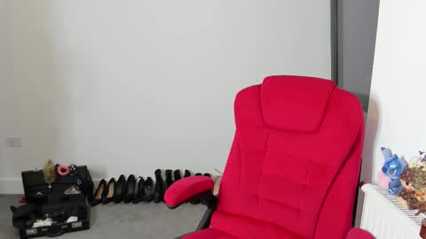 Snapshot of jesicacoper chatting on 09.08.25 MistressJesicaCoper online show from 09.08.25