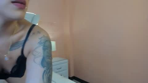 J E S S online show from 01.15.26