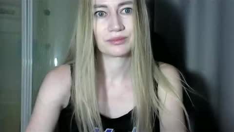 JessFox1 online show from 12.14.24