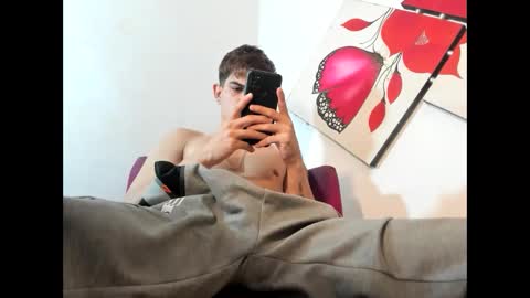 Snapshot of jesshot_bigcock chatting on 02.28.26 jesshot_bigcock online show from 02.28.26