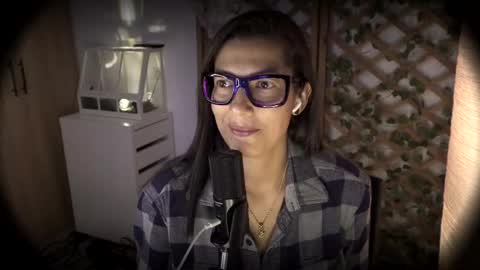 Jessica Gomez online show from 05.28.26