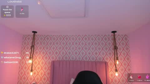  J E S S I  online show from 04.09.26