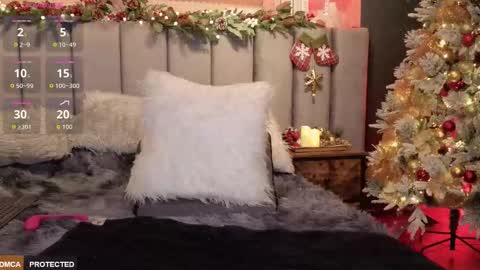 Snapshot of jessica__fox_ chatting on 12.21.25 Jessica online show from 12.21.25