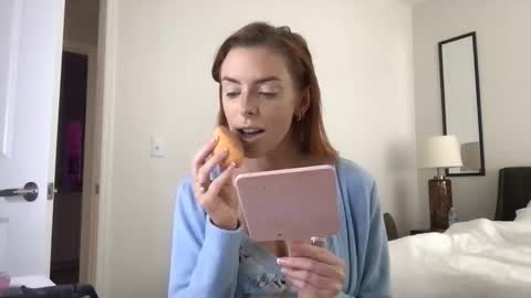 Snapshot of jessica_aaren chatting on 04.08.26 Jessica Aaren online show from 04.08.26