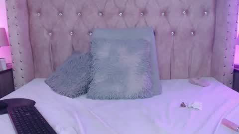 Jessica  online show from 12.16.25