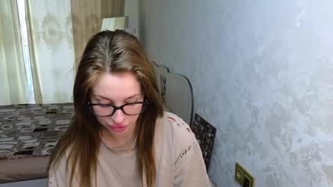 Snapshot of jessica_hanson chatting on 09.17.25 Jessy online show from 09.17.25