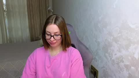 Snapshot of jessica_hanson chatting on 10.22.25 Jessy online show from 10.22.25