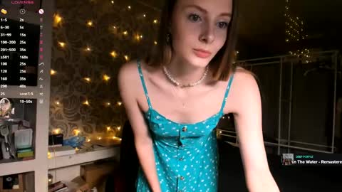 Snapshot of jessica_jane_ chatting on 02.28.25 Mila online show from 02.28.25
