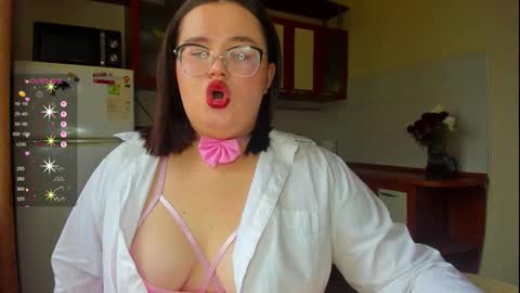 Natalia online show from 10.20.25