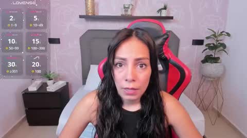 Snapshot of jessica_taylor_22 chatting on 12.22.24 jessica_taylor_22 online show from 12.22.24