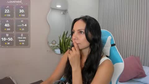 Snapshot of jessica_taylor_22 chatting on 09.25.25 jessica_taylor_22 online show from 09.25.25