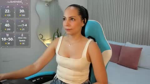 Snapshot of jessica_taylor_22 chatting on 10.13.25 jessica_taylor_22 online show from 10.13.25