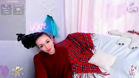 Snapshot of jessica_tiny chatting on 04.20.26 Jessica online show from 04.20.26