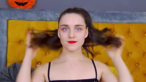 Jessica White online show from 11.14.25