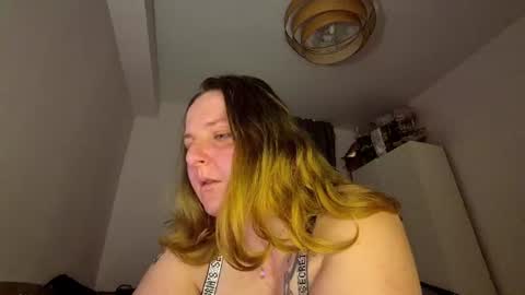 Snapshot of jessicabake chatting on 06.17.26 Jessica Bake online show from 06.17.26