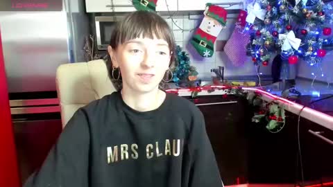 Snapshot of jessicaforris chatting on 12.16.24 jessicaforris online show from 12.16.24