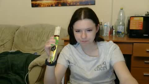Snapshot of jessicaholland1 chatting on 06.03.26 jessicaholland1 online show from 06.03.26