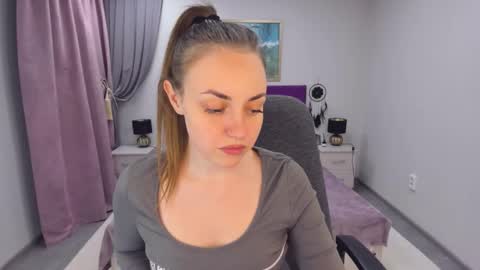 Snapshot of jessicalime chatting on 12.13.24 JESSICA online show from 12.13.24