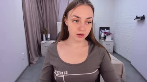 Snapshot of jessicalime chatting on 12.28.24 JESSICA online show from 12.28.24