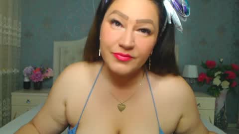Snapshot of jessicalove20 chatting on 05.07.26 single mommy online show from 05.07.26