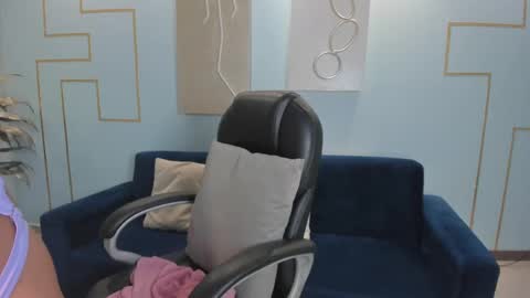 JESS online show from 03.11.25