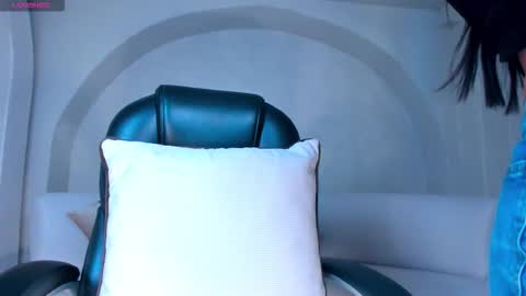 JESS online show from 10.06.25