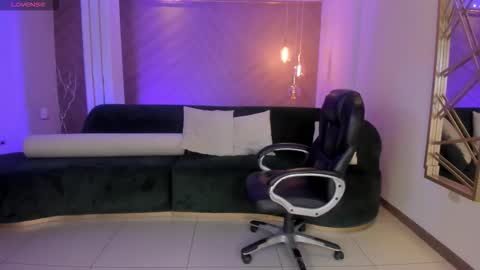 JESS online show from 10.24.25