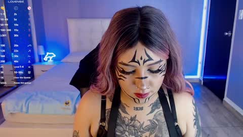 Snapshot of jessie_williams_01 chatting on 01.10.25 Your Sweet Angel online show from 01.10.25