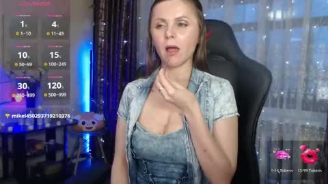 Jess online show from 04.17.26