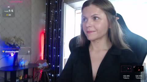 Snapshot of jessiemays chatting on 06.14.26 Jess online show from 06.14.26