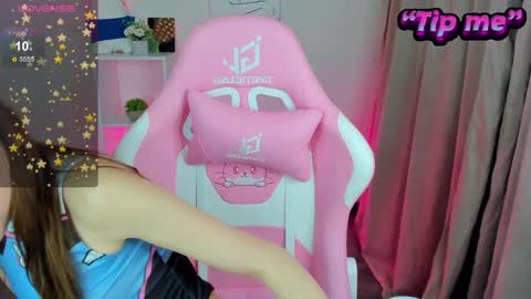 Snapshot of jessiexxiv chatting on 12.30.24 Jessie online show from 12.30.24