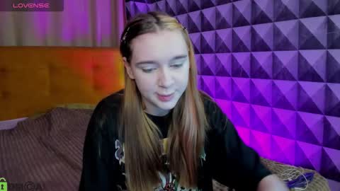 Snapshot of jessiexxiv chatting on 10.15.25 Jessie online show from 10.15.25