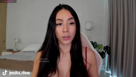    online show from 10.06.25