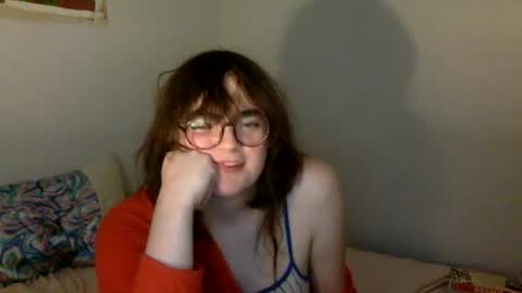 Snapshot of jesswhat chatting on 06.19.26 jesswhat online show from 06.19.26