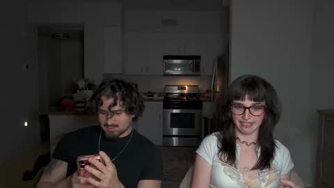 Snapshot of jessxovalenci chatting on 11.24.25 JessxoValenci online show from 11.24.25