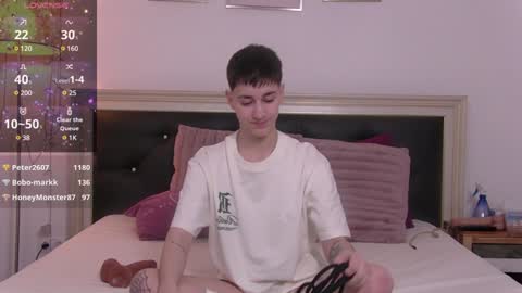 Snapshot of jessyadore chatting on 01.23.25 Jessy online show from 01.23.25